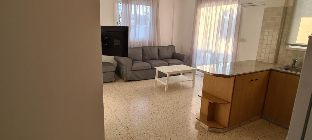 Latchi Area Apartments エクステリア 写真