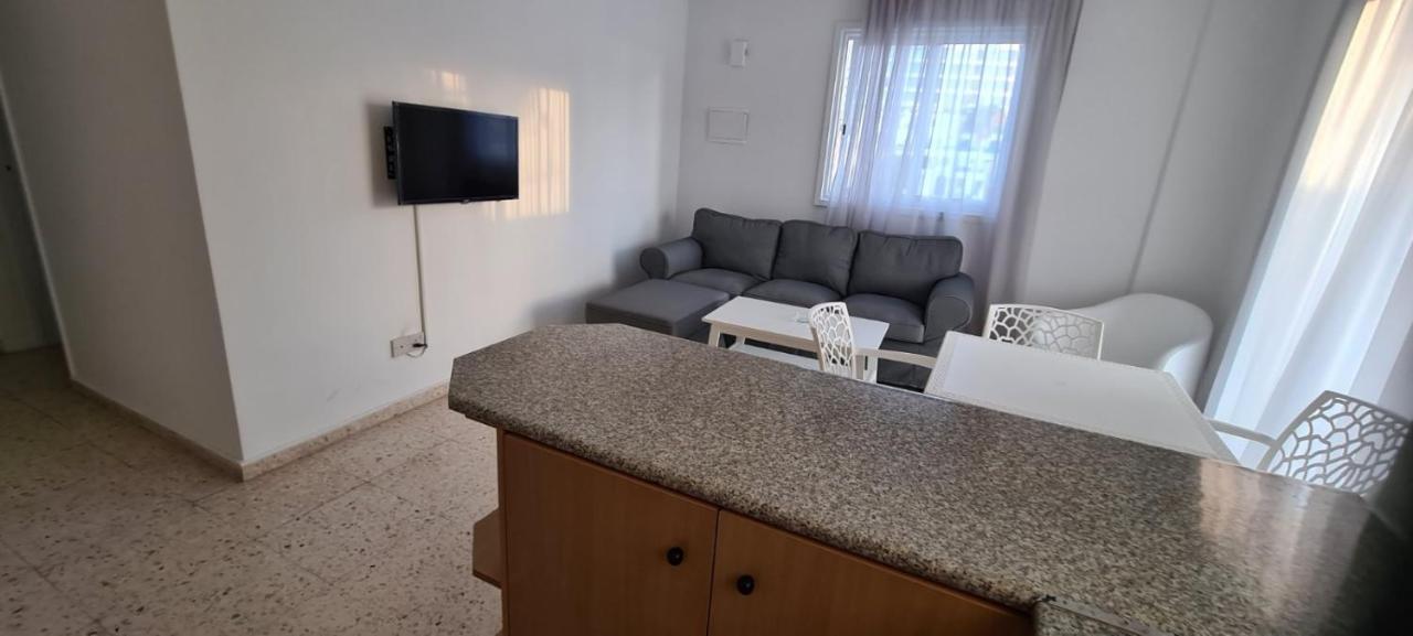 Latchi Area Apartments エクステリア 写真